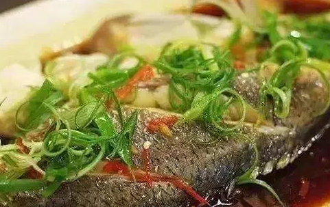 法瑞集成灶，清蒸魚(yú)的正確做法，讓食物原汁原味有營(yíng)養(yǎng)。